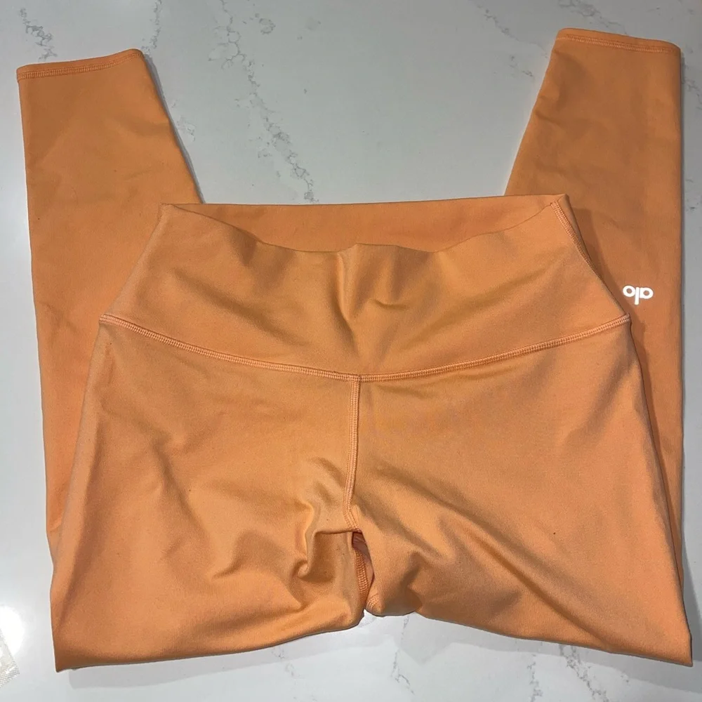 ALO Yoga Airbrush 7/8 Leggings Cantaloupe size large - Picture 3 of 12